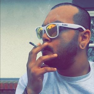 Meet your Posher, Anthany